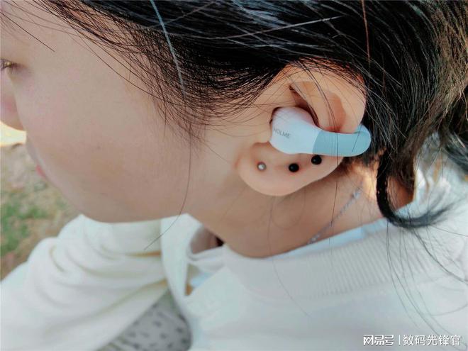 评测：真百元舒适度与清音完美结合！k8凯发入口虹觅Air耳夹式耳机(图12)